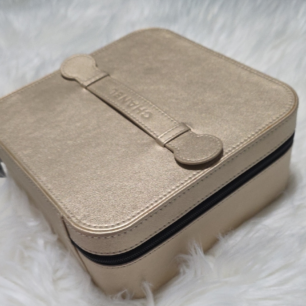 Chanel Makeup Case Gold Beauty Jewelry Travel Storage NEW